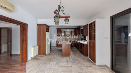 半独立式住宅出售