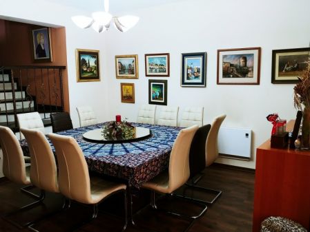 半独立式住宅出售