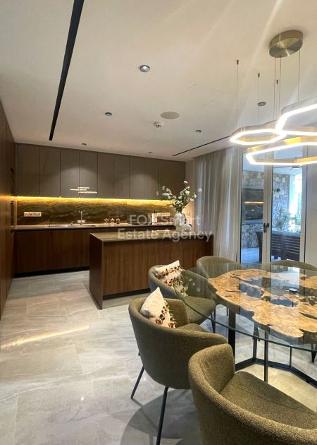 Semi-detached House for sale