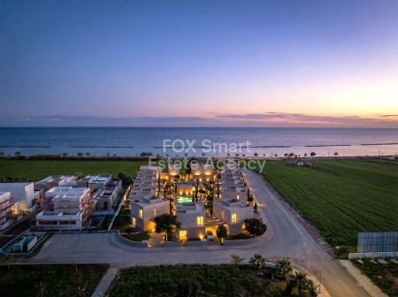 בית דו משפחתי למכירה