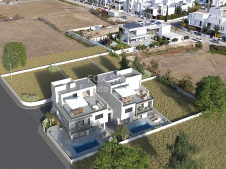 Двухквартирный дом на продажу