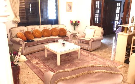 Двухквартирный дом на продажу