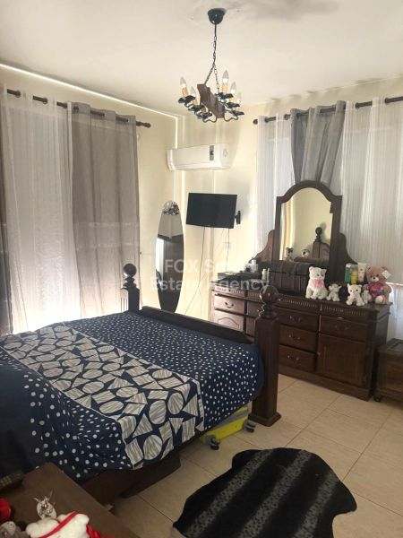 半独立式住宅出售