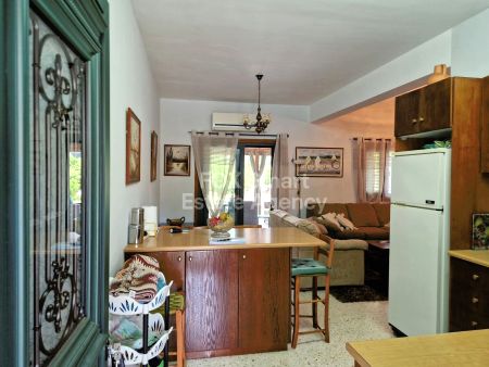 半独立式住宅出售