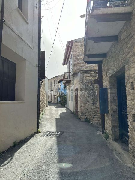 半独立式住宅出售