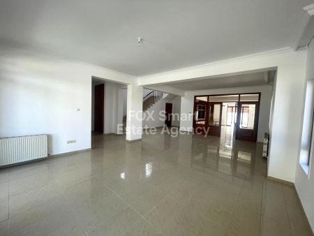 Semi-detached House for sale