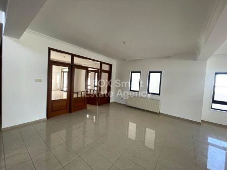 Semi-detached House for sale