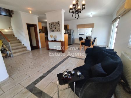 半独立式住宅出售