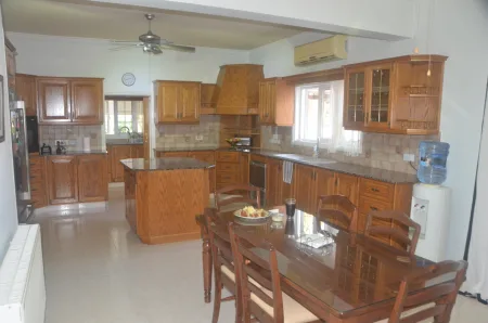 Detached House for sale