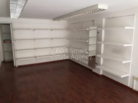 מסחר להשכרה