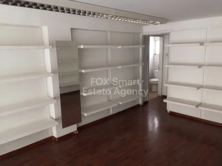 מסחר להשכרה