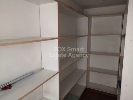 מסחר להשכרה