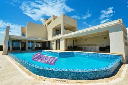 Villa in vendita
