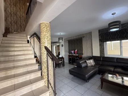 Casa Bifamiliare in vendita