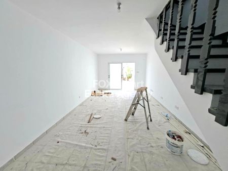 Thumbnail 2 פאפוס למכירה נכס