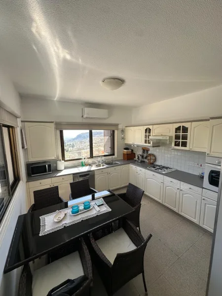 Вилла на продажу