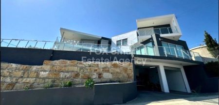 וילה להשכרה