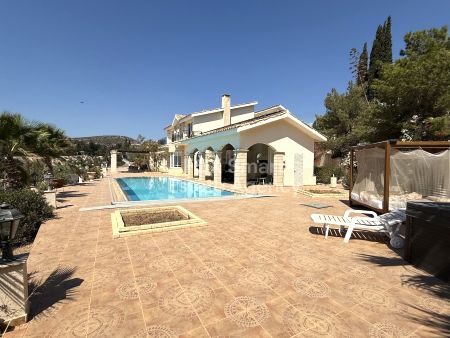 Thumbnail 3 Villa For Rent In Cyprus