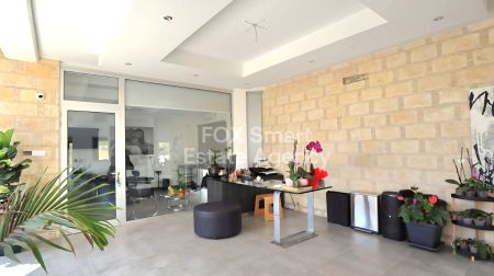 וילה למכירה