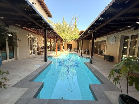 Вилла на продажу