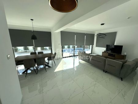 Βίλα προς πώληση