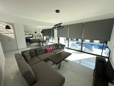 Βίλα προς πώληση