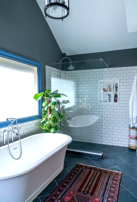 Вилла на продажу