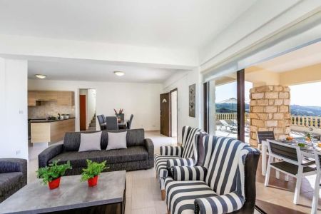 וילה למכירה