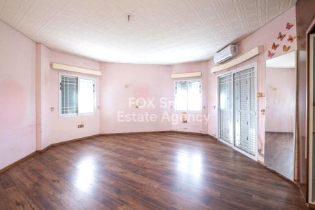 Вилла на продажу