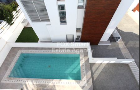 וילה למכירה