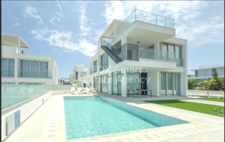 וילה למכירה