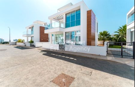 וילה למכירה