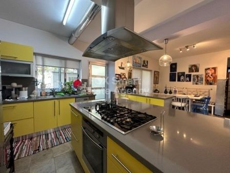 וילה למכירה