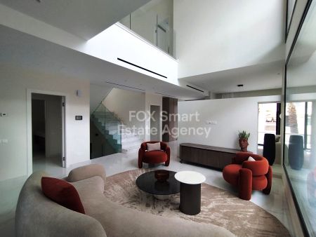 Вилла на продажу