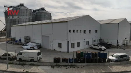 Magazzino in vendita