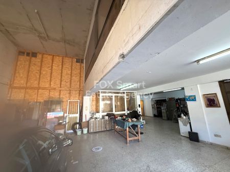 Magazzino in affitto