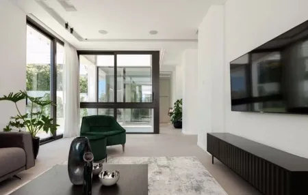 Villa for sale