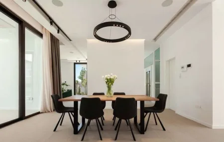 Villa for sale