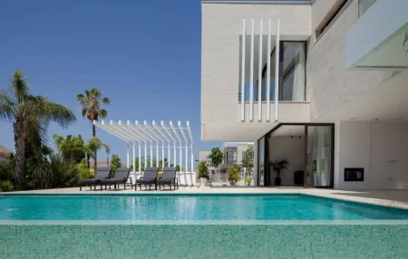 Villa for sale