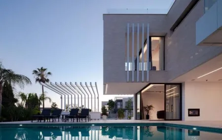Villa for sale