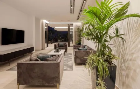 Villa for sale
